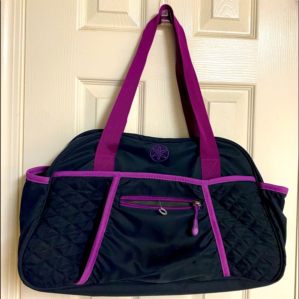 NWOT Gaian Duffle Bag